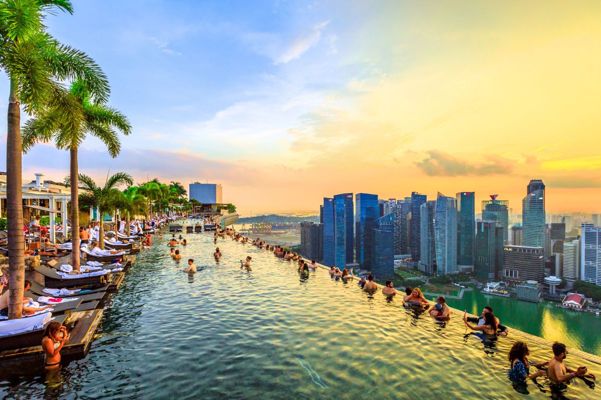 where to stay in Singapore