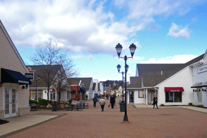 Woodbury Common Premium Outlets in New York City