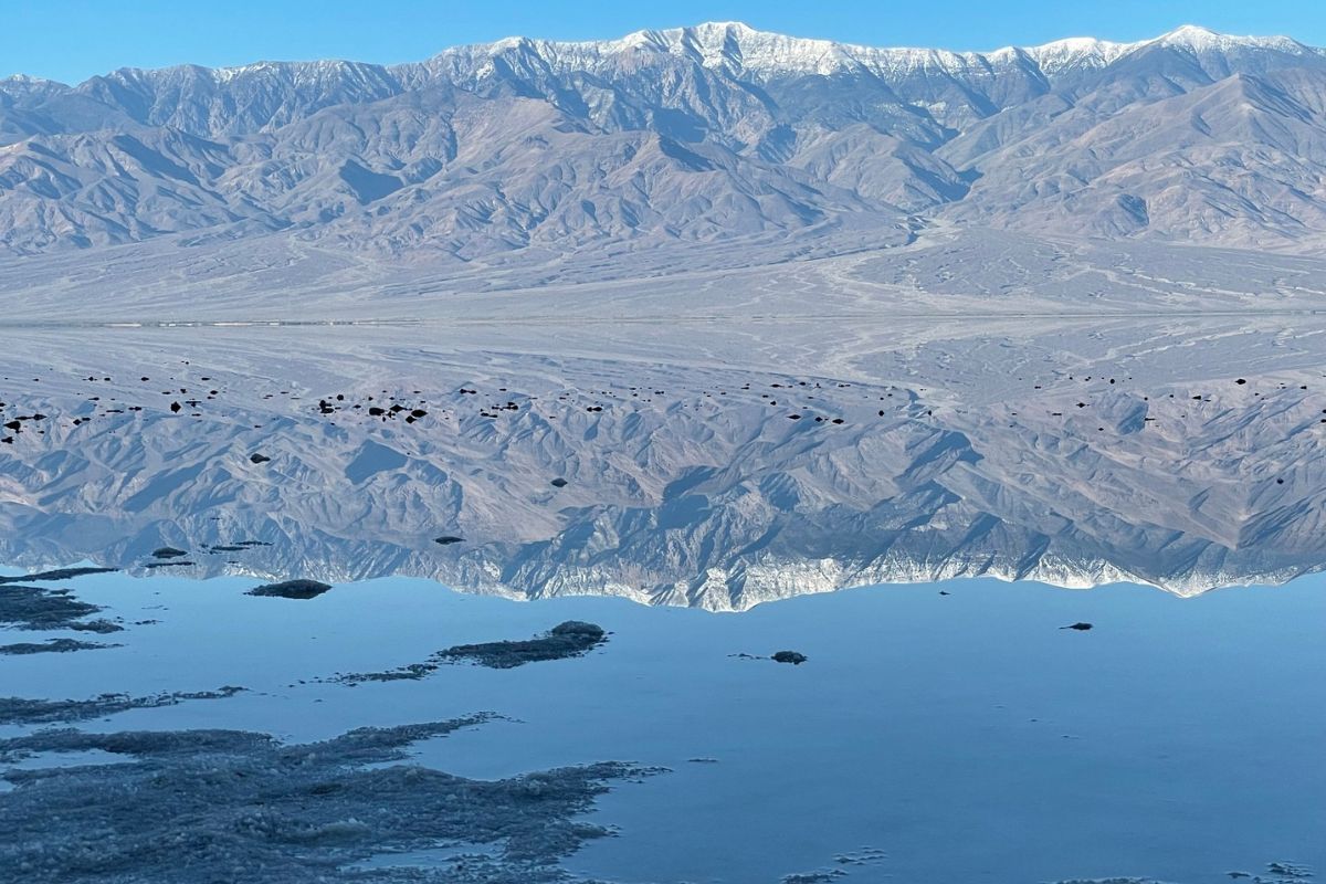 Kayaking in the Desert? Exploring Death Valley's Temporary Lake Manly - TourScanner Travel News