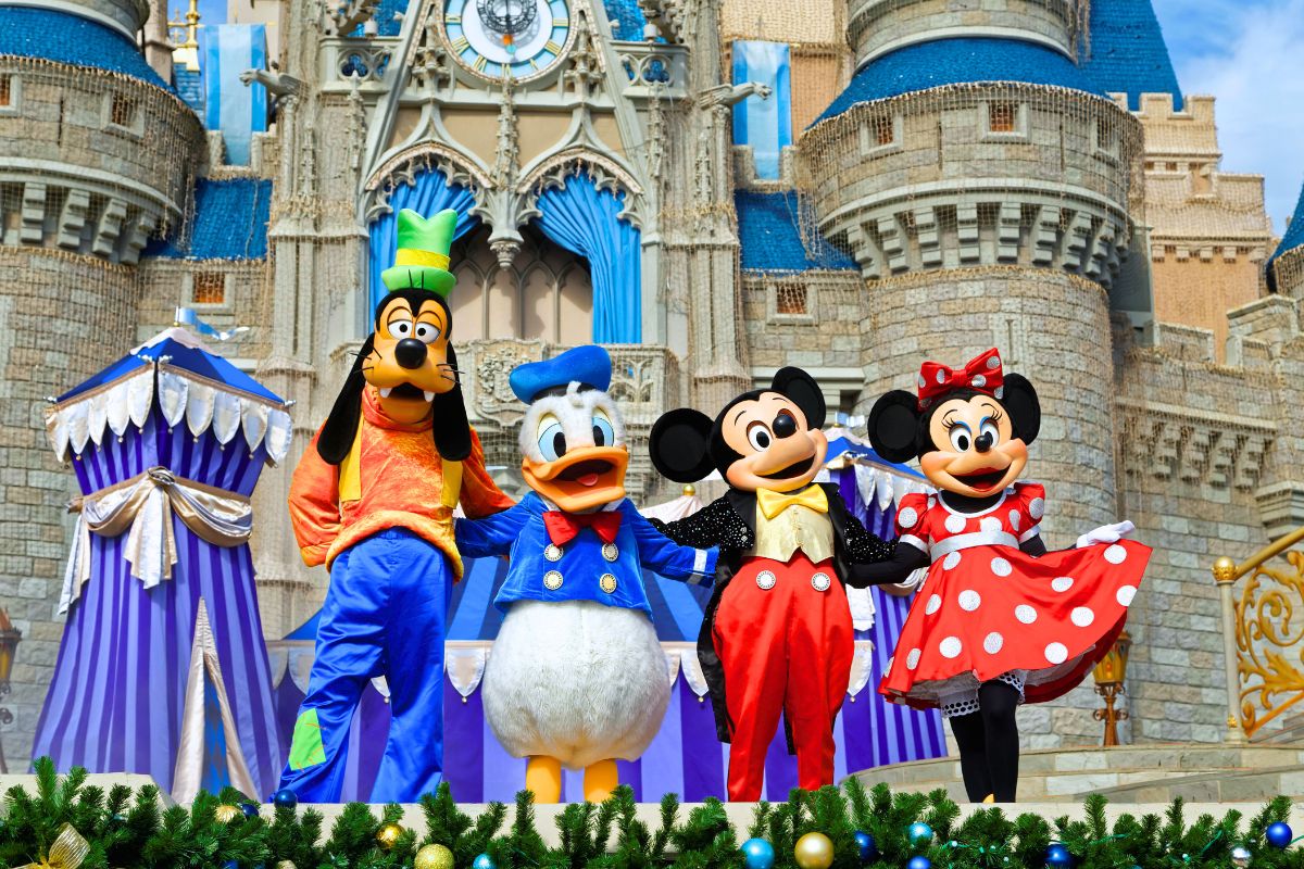 Disney main characters in Magic Kingdom
